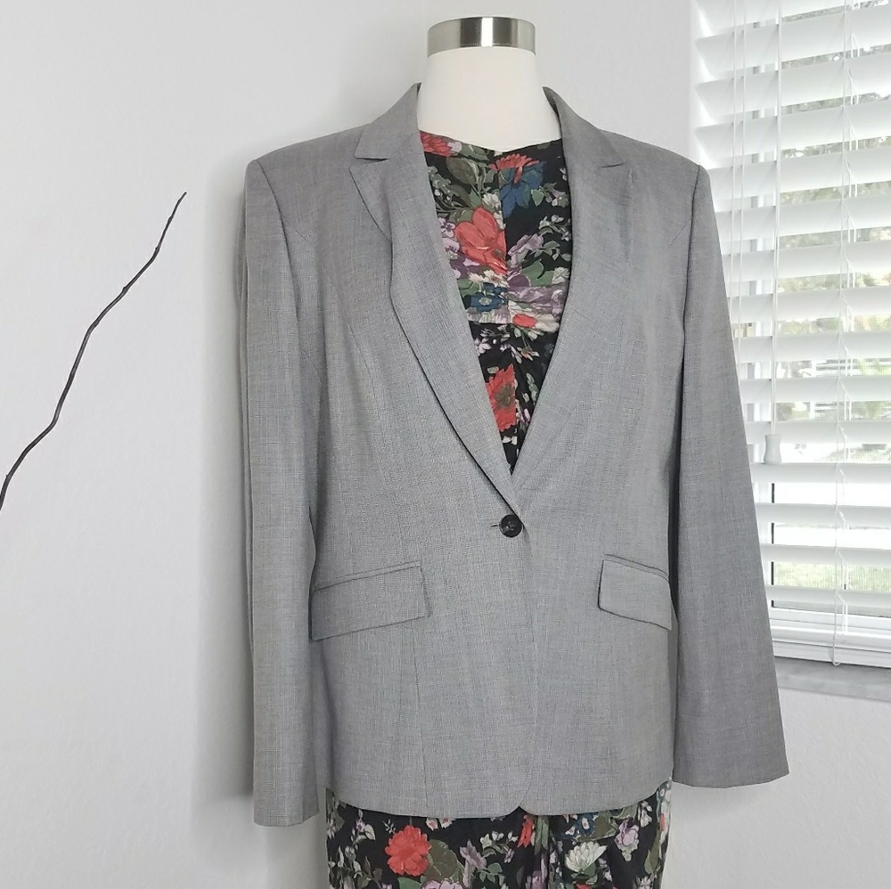 Boss Hugo Boss Career Style Gray Blazer 10.